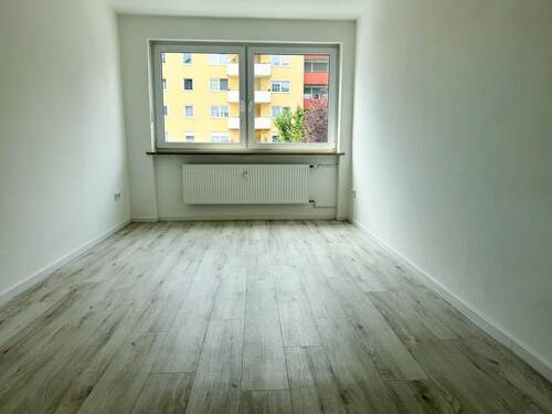 Zimmer 3 - 