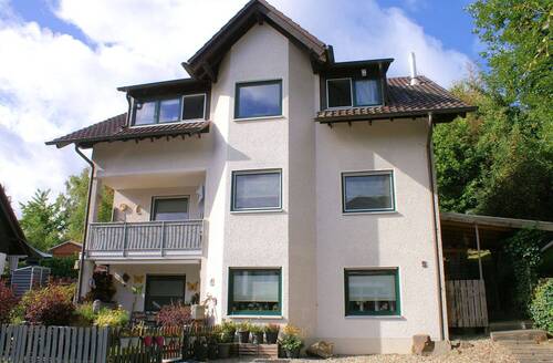 2553 Wohnhaus in Ruppichteroth - Wohnhaus mit drei Wohnungen in zentraler Ortslage von Ruppichteroth