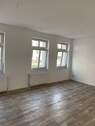 Zimmer - 3-Raum-Wohnung in der Anklamer Straße Nähe Theater zu vermieten