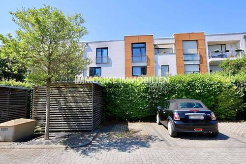 Rückseite - Provisionsfrei - Etagenwohnung mit Loggia in Frankfurt- Riedberg