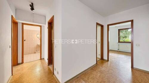 Eingangsbereich - 4 Zimmer Etagenwohnung zum Kaufen in Hamburg