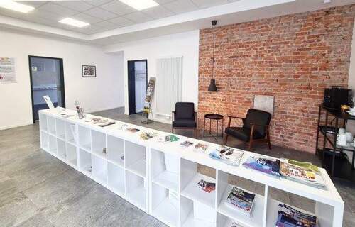Kundenlounge / Präsentationsfläche - 