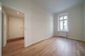 Zimmer 1 - 2 Zimmer Etagenwohnung zum Kaufen in Berlin