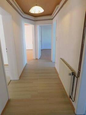 SB1 Diele- Flur - 4 Zimmer Etagenwohnung zum Kaufen in Idar-Oberstein