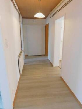SB2 Whg. Eingang - 4 Zimmer Etagenwohnung in Idar-Oberstein