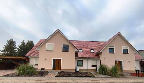 Frontansicht (Baugleich) - Neubau Erstbezug - energieeffiziente Wohnung im Reihenhaus für Familien zu vermieten