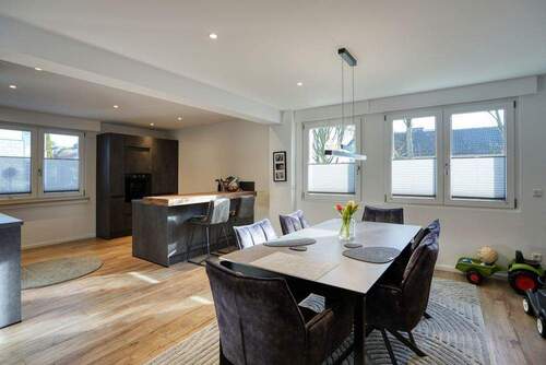 Essbereich und Kochbereich - 