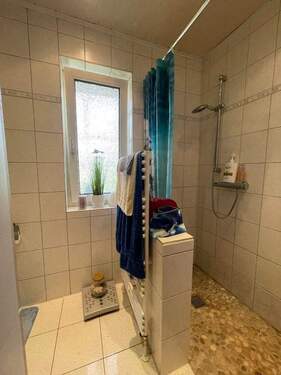 Bad mit Dusche/Erdgeschoss - 