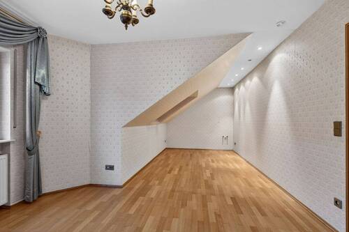 Schlafzimmer 1 DG - 