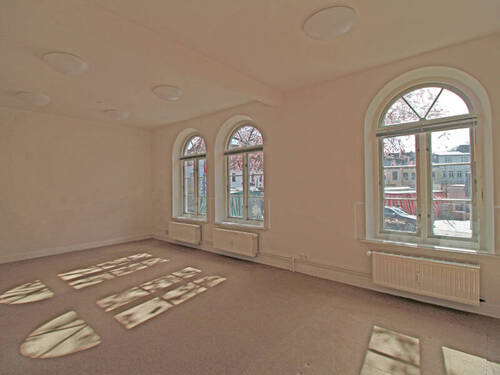 Büroraum 1 mit Blick zum Marktplatz - 3 Zimmer Büro in Bad Segeberg