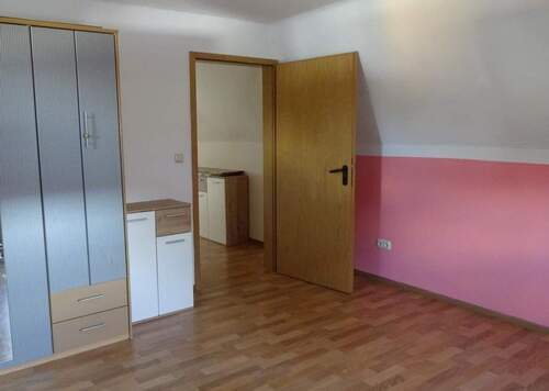 Schlafzimmer - Etagenwohnung mit 77,00 m² in Weisendorf zur Miete