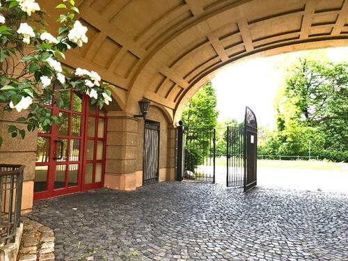 Bild 2 - 2 Zimmer Etagenwohnung zum Kaufen in Augsburg