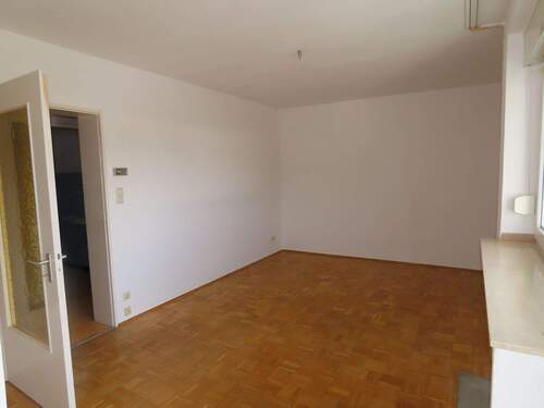 Wohnzimmer - Etagenwohnung mit 72,00 m&sup2; in Bad Neuenahr-Ahrweiler zur Miete