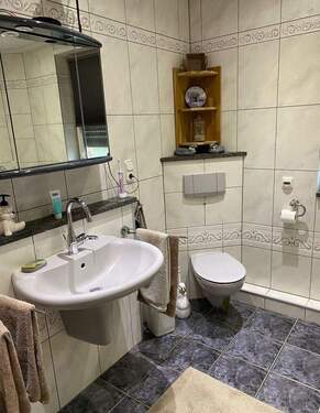 Badezimmer Ansicht 1 - 