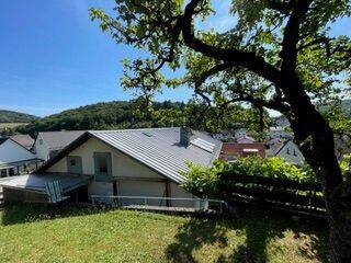 !cid_4A0A4E04-3A8A-4967-8AA0-16BF16439498.jpg - 8 Zimmer Mehrfamilienhaus, Wohnhaus zum Kaufen in Bad Endbach