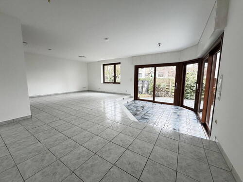 Bild 2 - 3 Zimmer Etagenwohnung zur Miete in Bergisch Gladbach