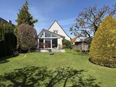 Titelbild - Einfamilienhaus mit traumhaften Garten