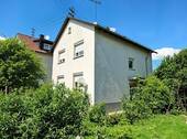 Seitenansicht Garten (KI) - Einfamilienhaus mit 540 m² Grundstück in Altwiesloch: Viel Platz für Ihre Ideen und Wünsche