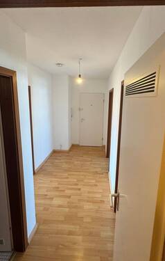 Flur - Etagenwohnung mit 57,00 m&sup2; in Hannover zum Kaufen