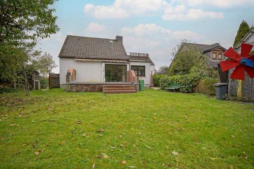 Rückansicht - 6 Zimmer Einfamilienhaus in Geestland