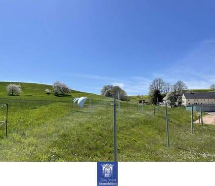 Wäscheplatz - 3 Zimmer Etagenwohnung zur Miete in Niederstriegis