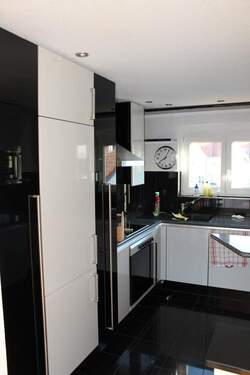 Einbauküche - Etagenwohnung mit 101,30 m&sup2; in Nufringen zur Miete