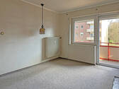Schlafzimmer mit Zutritt zum Balkon - 