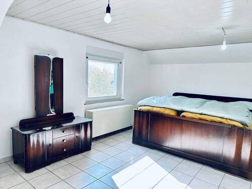 Das große Schlafzimmer im DG - 