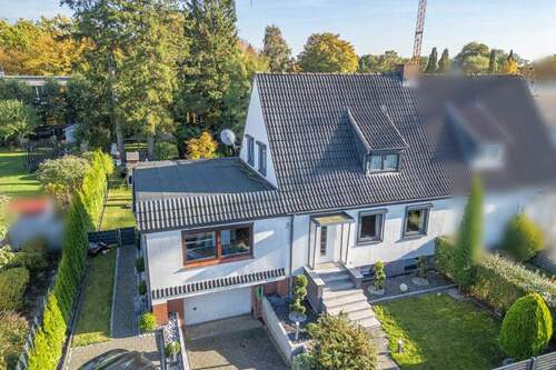 Hausansicht - 4 Zimmer Doppelhaushälfte zum Kaufen in Hamburg / Horn