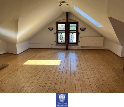 Wohnen, Schlafen - Für Individualisten! Außergewöhnliche Dachwohnung mit Charme!