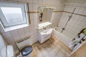Einliegerwohnung - Bad - 