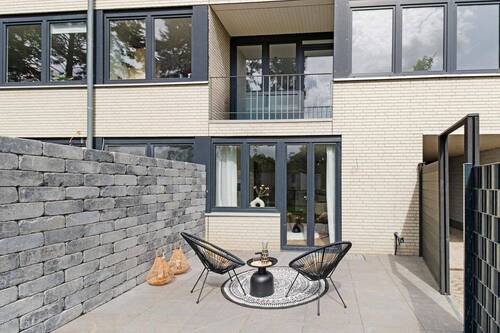 Blick auf die neue Terrasse - 