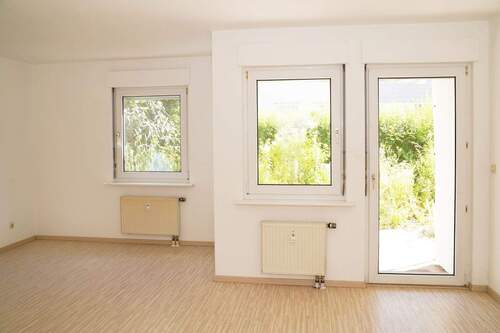 Wohnzimmer - Etagenwohnung mit 79,70 m² in Dresden zum Kaufen