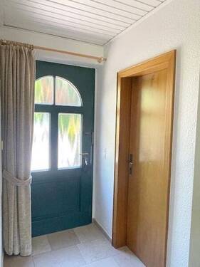 Eingangsbereich - Mehrfamilienhaus, Wohnhaus mit 98,00 m&sup2; in Korschenbroich zum Kaufen