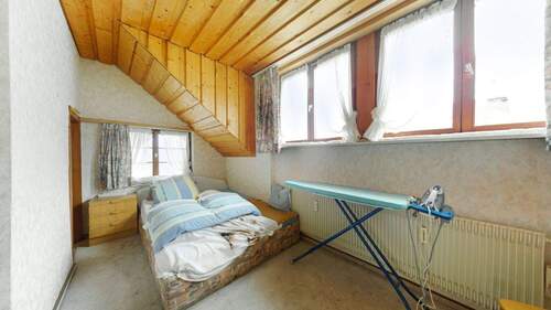 Zimmer_OG_Altbau_2a - 