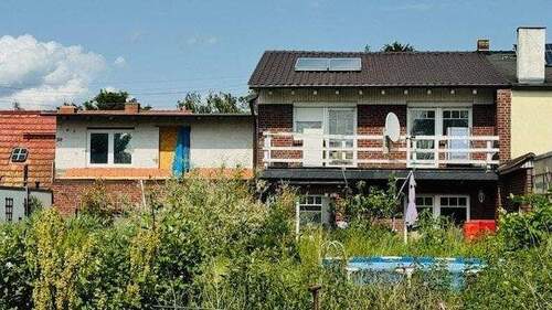 Bild von Südwesten auf hinteren Bereich - 4 Zimmer Doppelhaushälfte in Eilenburg