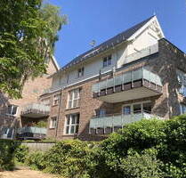 2 Zimmer Wohnung mit Balkon und Tiefgaragenplatz in Hamburg-Iserbrook
