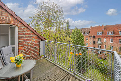 Balkon - Etagenwohnung mit 169,60 m&sup2; in Lüneburg zum Kaufen