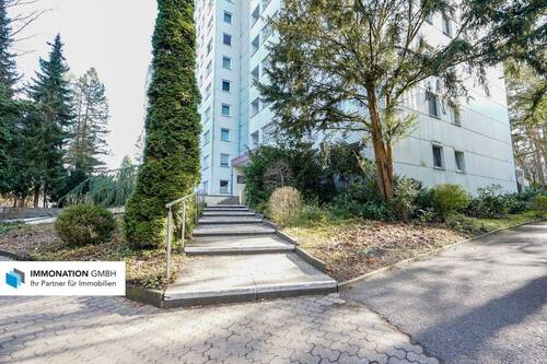 Hausansicht - RESERVIERT! IMMONATION! 2-Zimmer Wohnung in Erlangen Büchenbach