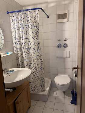 Bad - 1 Zimmer Etagenwohnung zur Miete in Wildberg-Gültlingen