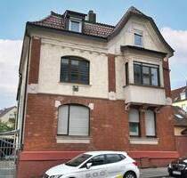 Überwiegend freies 3-Familienhaus in zentraler Lage von S-Zuffenhausen - Stuttgart