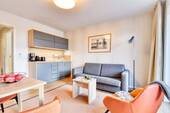Wohnbereich mit Küche - 2 Zimmer Etagenwohnung in Putbus