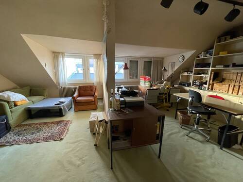 exemplarischer Büroraum - 