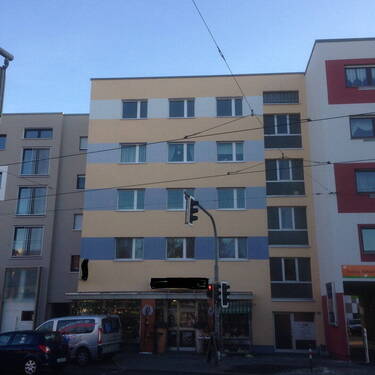 Hausansicht Nordseite - Mehrfamilienhaus mit 8 Wohnungen+1 Gewerbe nach WEG geteilt, 4 Garagen, 7 Stellplätze