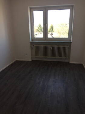 Kinderzimmer 4.OG Links - 