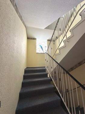 EG zum OG Hausflur Teilansicht - 