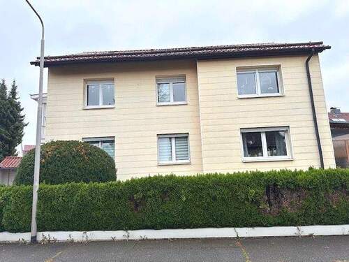 Vorderseite Teilansicht - Großzügiges Wohnhaus in bevorzugter Wohnlage von Herzberg