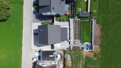 Drohnenaufnahme - 4 Zimmer Einfamilienhaus in Tengen