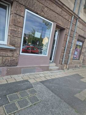Ansicht Eingang Laden - 