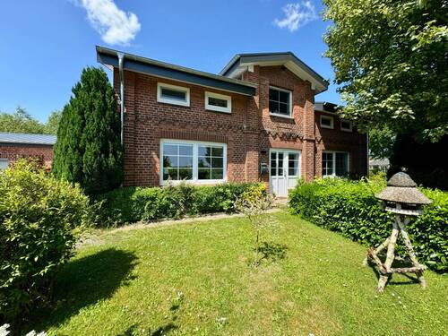 Kapitänshaus - 6 Zimmer Einfamilienhaus in Grömitz / Nienhagen